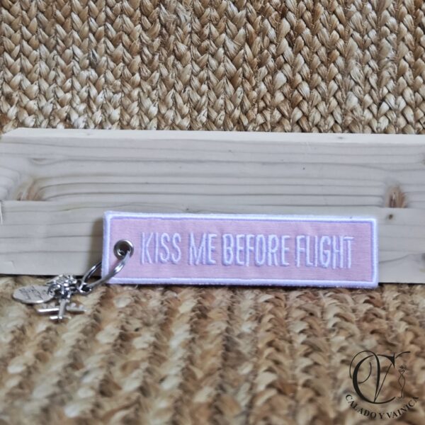 Llavero Kiss Me Before Flight - Imagen 2